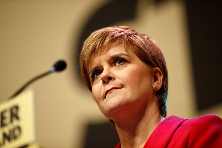 Κάνει πίσω η Στέρτζον για το νέο δημοψήφισμα ανεξαρτησίας της Σκωτίας