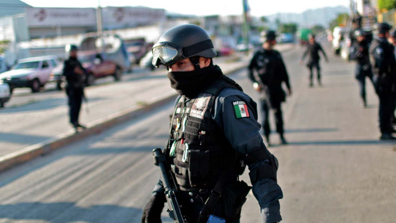 Μεξικό: Πολύνεκρη μάχη μεταξύ αστυνομίας και καρτέλ ναρκωτικών