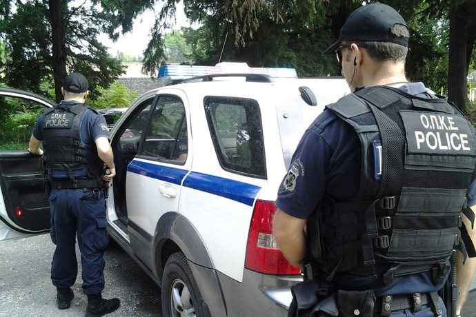 Δεκαέξι συλλήψεις από μεγάλη αστυνομική επιχείρηση στις Αχαρνές