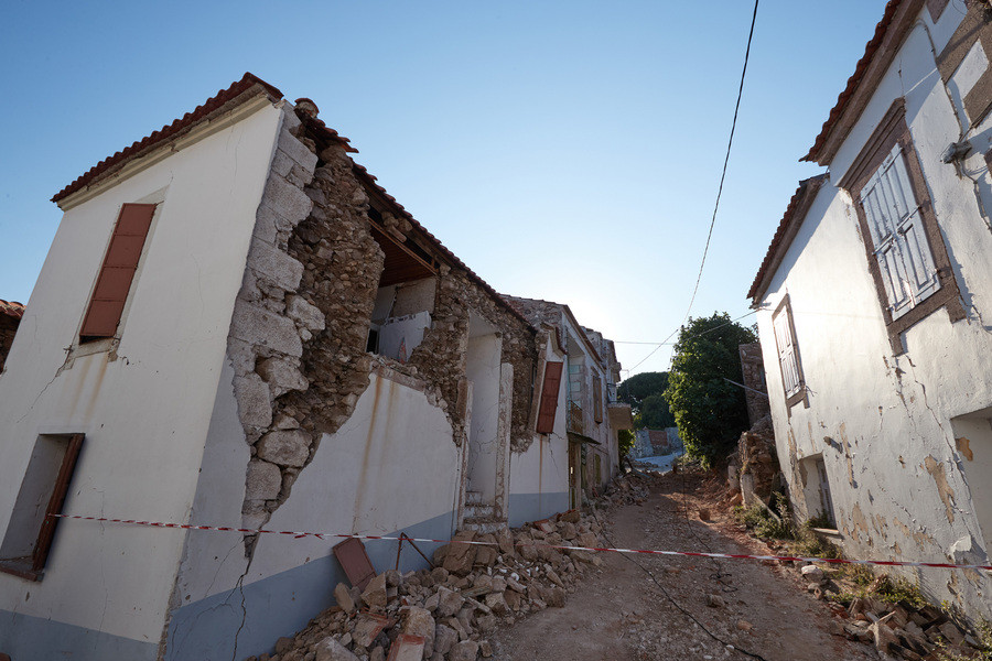 Διαψεύδονται τα περί αστέγων σεισμόπληκτων στην Βρίσα