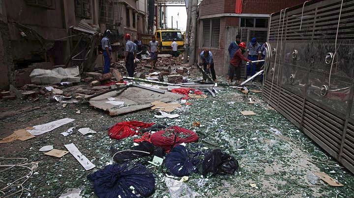 Στους 13 οι νεκροί από έκρηξη σε εργοστάσιο βιομηχανίας ρούχων, στο Μπανγκλαντές