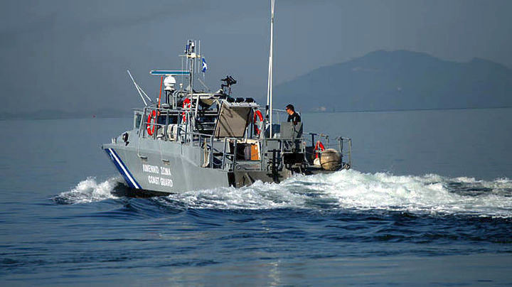 Νεκροί οι δύο επιβαίνοντες αλιευτικού, που συγκρούστηκε με πλοίο στην Αίγινα