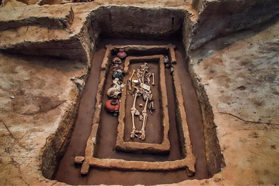 Κίνα: Αρχαίο νεκροταφείο… «γιγάντων»