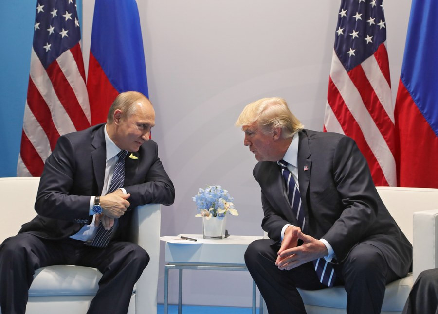 Συνάντηση Πούτιν – Τραμπ: “Θερμό” κλίμα… πολλές διαφωνίες