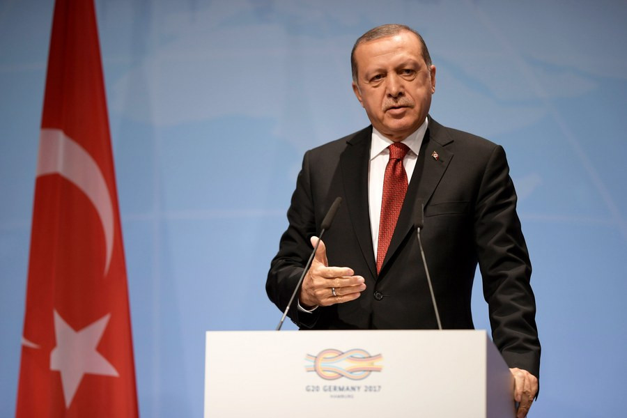 Ο Ερντογάν απειλεί να αποχωρήσει από τη Συμφωνία του Παρισιού για το κλίμα