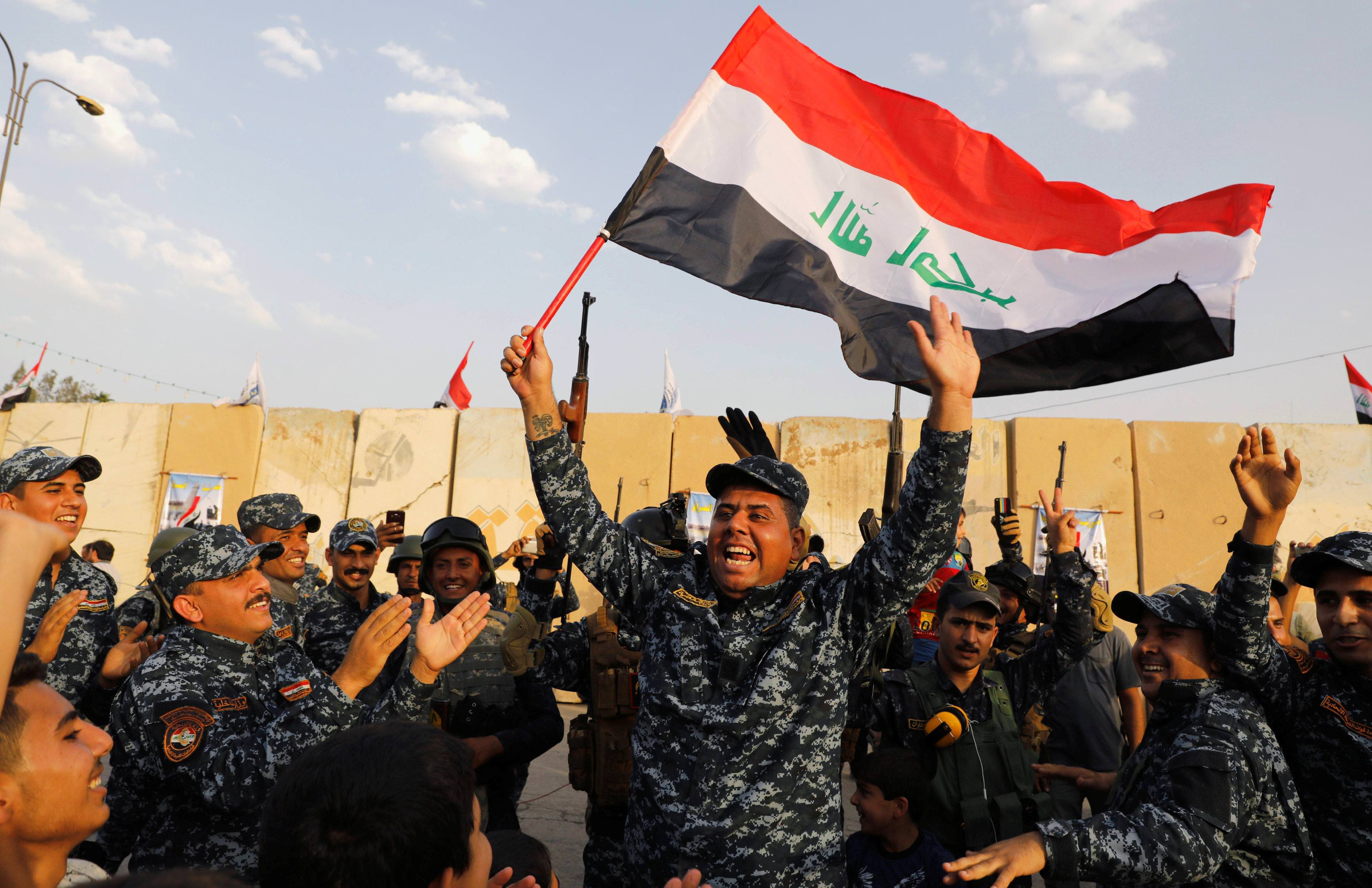 Τη νίκη επί των τζιχαντιστών στη Μοσούλη ανακοίνωσε ο πρωθυπουργός του Ιράκ
