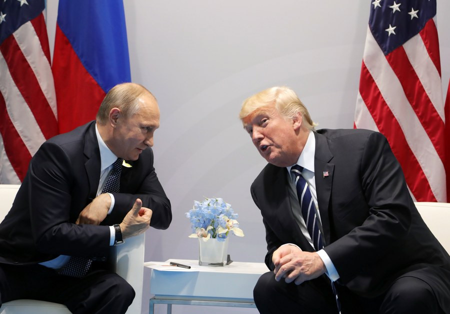 Ο Τραμπ «μάζεψε» την πρόταση συνεργασίας με τους Ρώσους στην κυβερνοασφάλεια