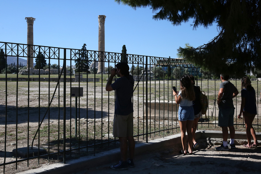 Ο καύσωνας αλλάζει το ωράριο λειτουργίας των αρχαιολογικών χώρων