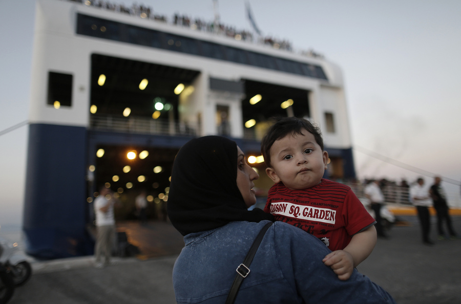 Welt: Οι πρόσφυγες περνούν απαρατήρητοι από τους τουρίστες στην Κω