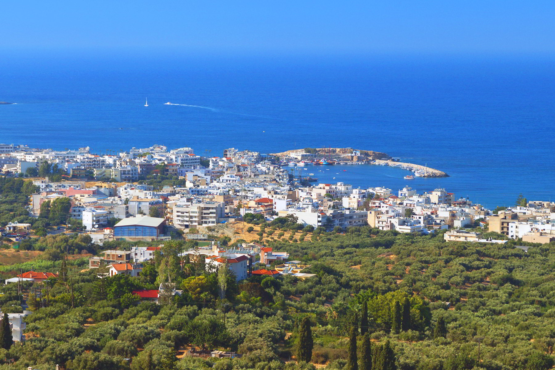 Βουτιά θανάτου έκανε τουρίστρια στη Χερσόνησο