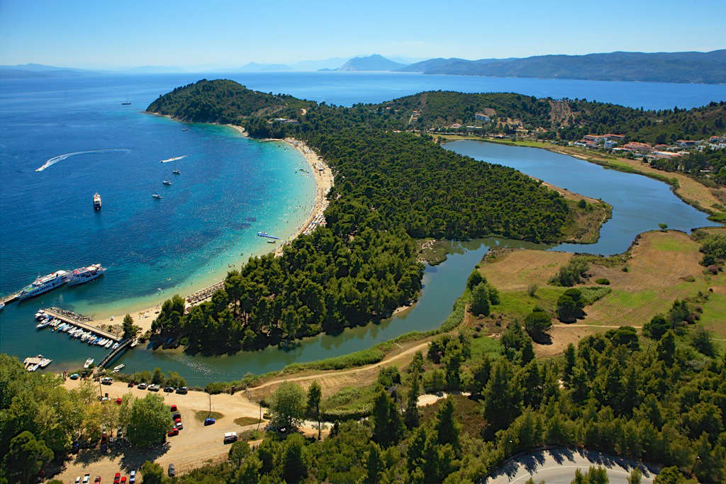 Ταξιδέψτε δωρεάν στην Σκιάθο με το Tvxs.gr και την Hellenic Seaways