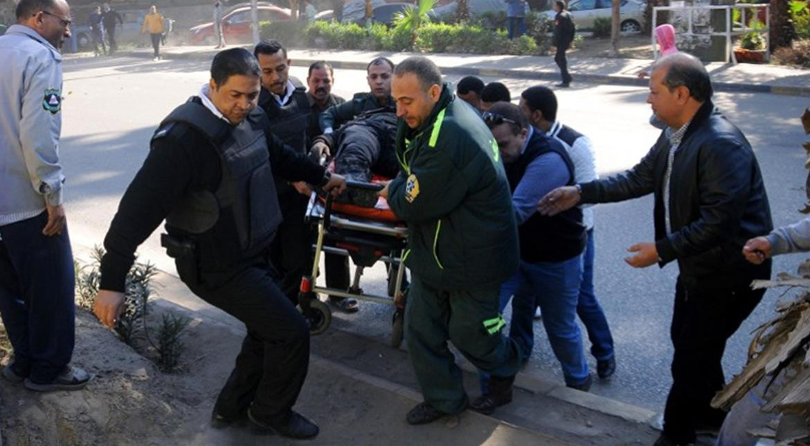 Αίγυπτος: Τέσσερις νεκροί και έξι τραυματίες από βομβιστική επίθεση