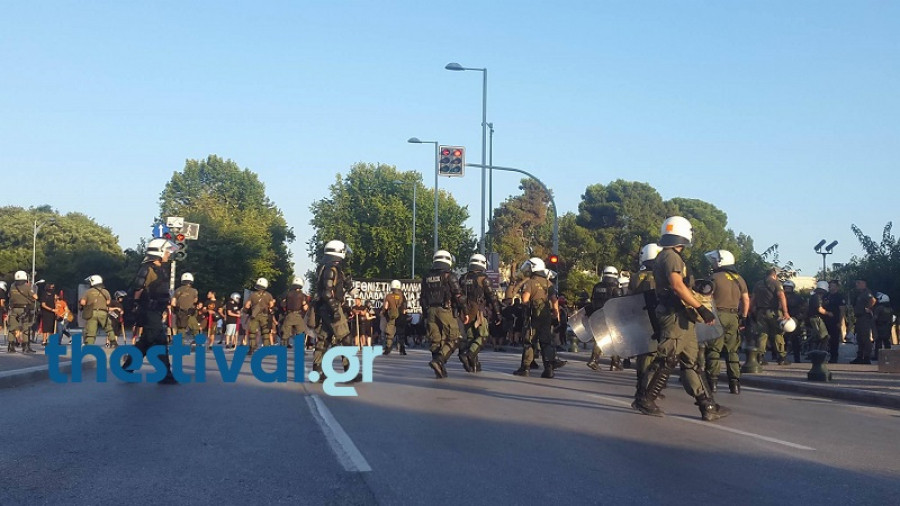 Ταυτόχρονη συγκέντρωση αντιεξουσιαστών και εθνικιστών στη Θεσσαλονίκη