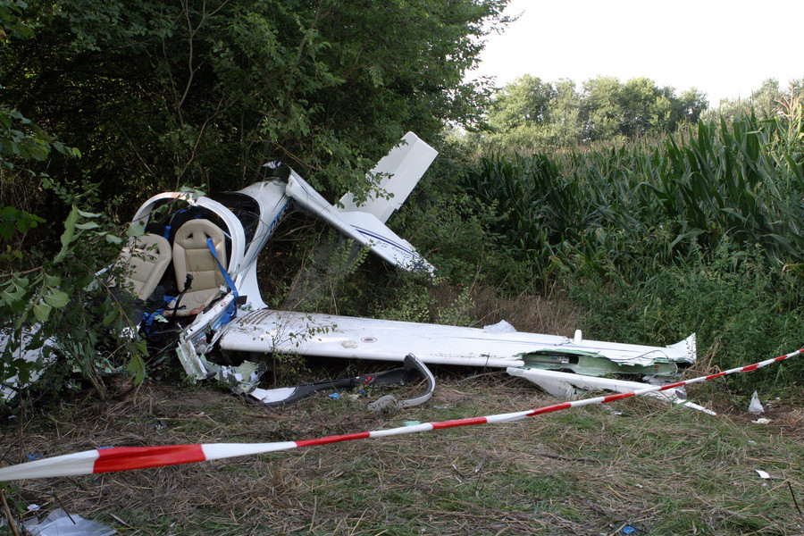 Λάρισα: Διερευνώνται τα αίτια της θανατηφόρας συντριβής του αεροπλάνου