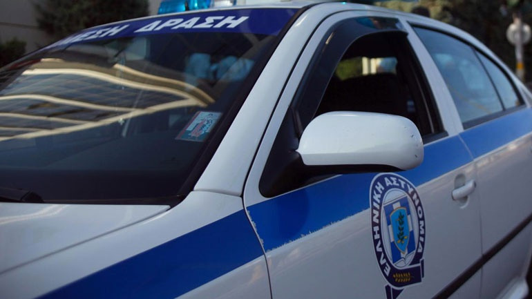 Καταδίωξη φορτηγού στην Εγνατία – Ο οδηγός είχε κρύψει 22 μετανάστες