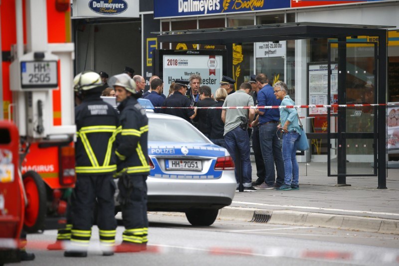 Η στιγμή της σύλληψης του δράστη της επίθεσης στο Αμβούργο [ΒΙΝΤΕΟ]