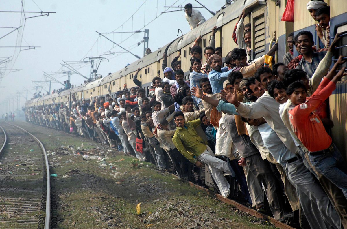 Χιλιάδες παιδιά θύματα απαγωγής κάθε χρόνο στα τρένα της Ινδίας