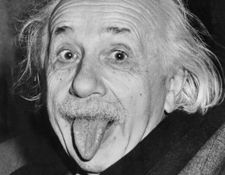 Πουλήθηκε 125.000 δολάρια σε δημοπρασία η πιο αστεία φωτογραφία του Αϊνστάιν