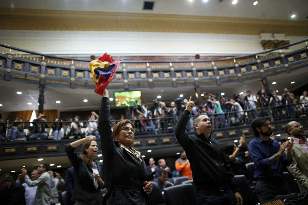 Βενεζουέλα: Σε κλίμα μεγάλης έντασης η πρώτη συνεδρίαση της Συντακτικής Συνέλευσης