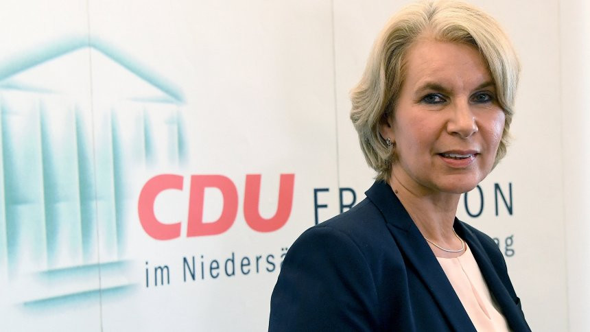 Πολιτικός σεισμός στην Κάτω Σαξωνία: Βουλευτής των Πράσινων προσχώρησε στο CDU της Μέρκελ