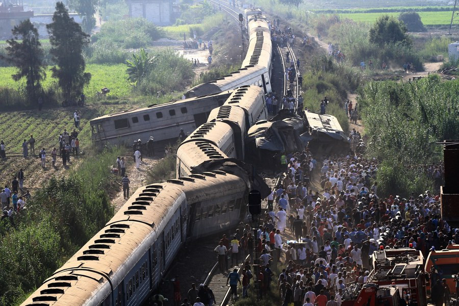 Στους 37 οι νεκροί από τη μετωπική σύγκρουση τρένων στην Αίγυπτο [ΦΩΤΟ + ΒΙΝΤΕΟ]