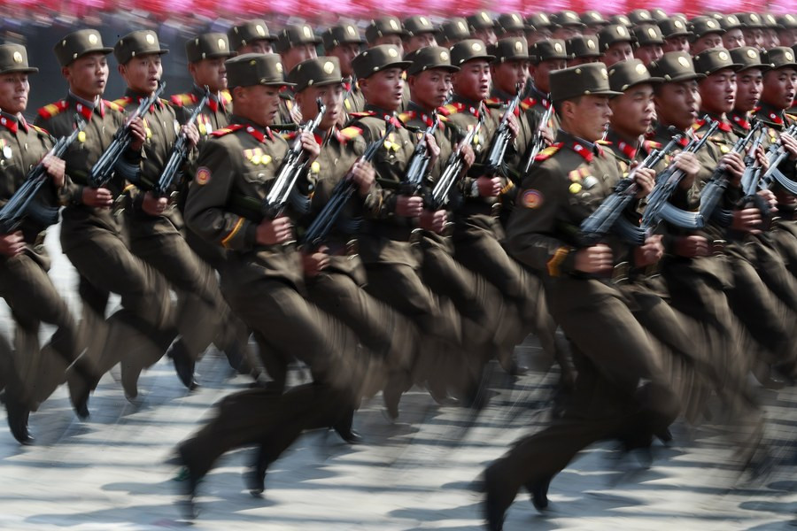 Βόρεια Κορέα: 3,5 εκατομμύρια πολίτες θέλουν να καταταγούν στο στρατό για να πολεμήσουν τις ΗΠΑ