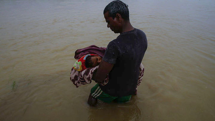 Τουλάχιστον 165 νεκροί από πλημμύρες σε Ινδία, Νεπάλ και Μπανγκλαντές