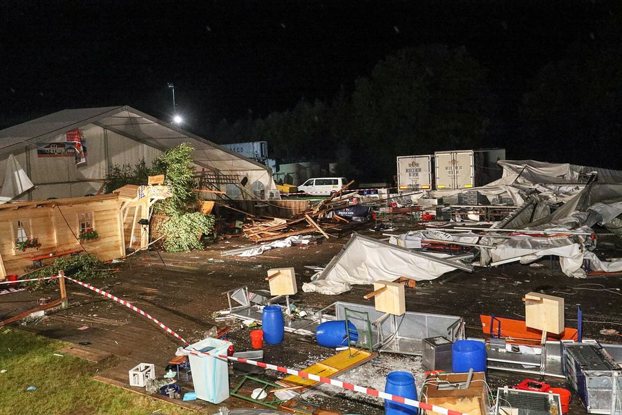 Αυστρία: Δύο νεκροί από καταιγίδα σε υπαίθρια μπιραρία
