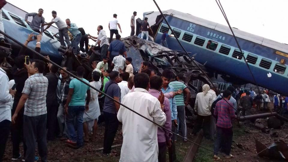 Εκτροχιάστηκε τρένο στην Ινδία: Τουλάχιστον 23 νεκροί, δεκάδες τραυματίες