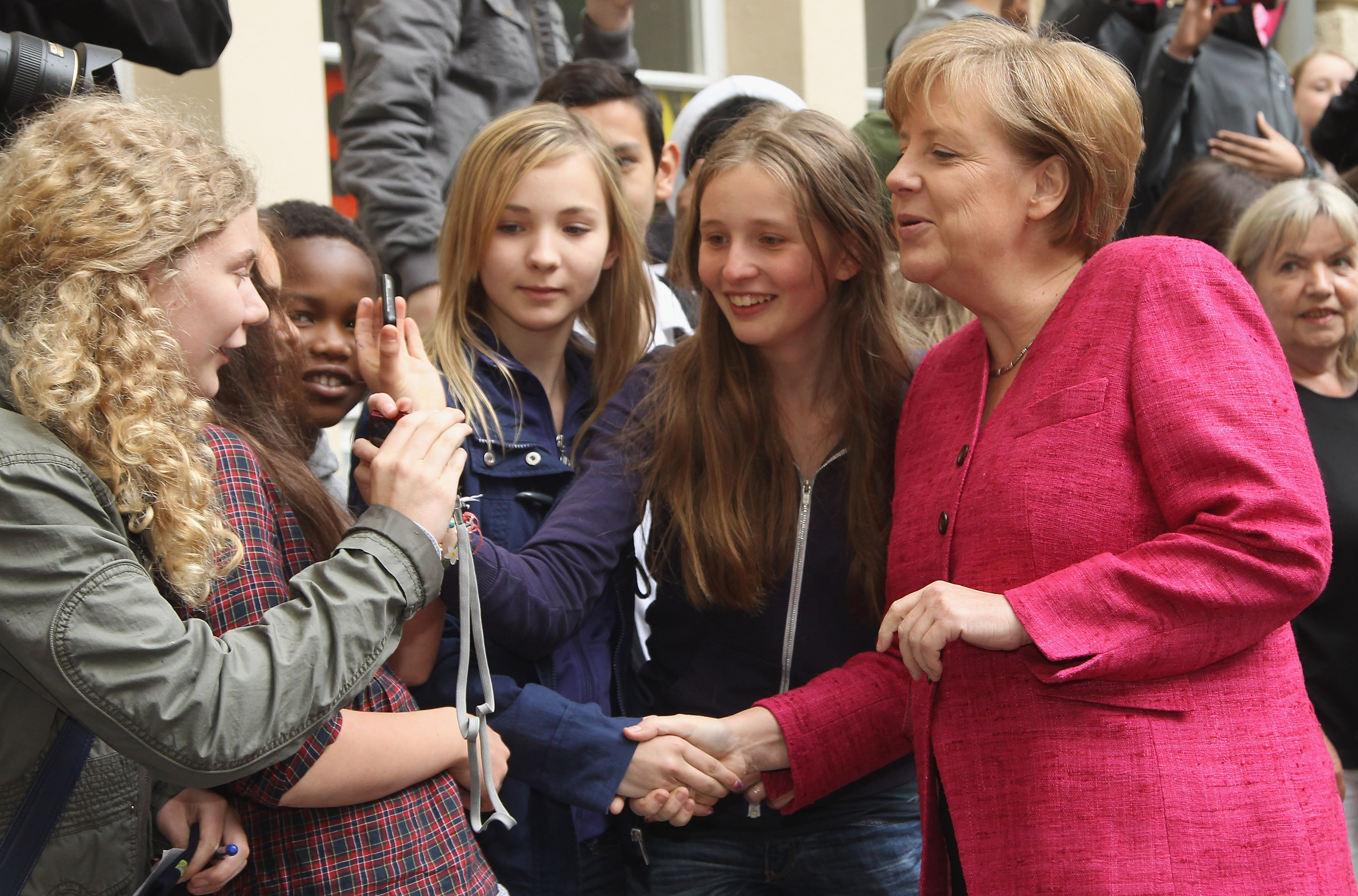 Οι νέοι της Γερμανίας θα ψηφίσουν Μέρκελ: Τι αποκαλύπτει σφυγμομέτρηση πανεπιστημίου