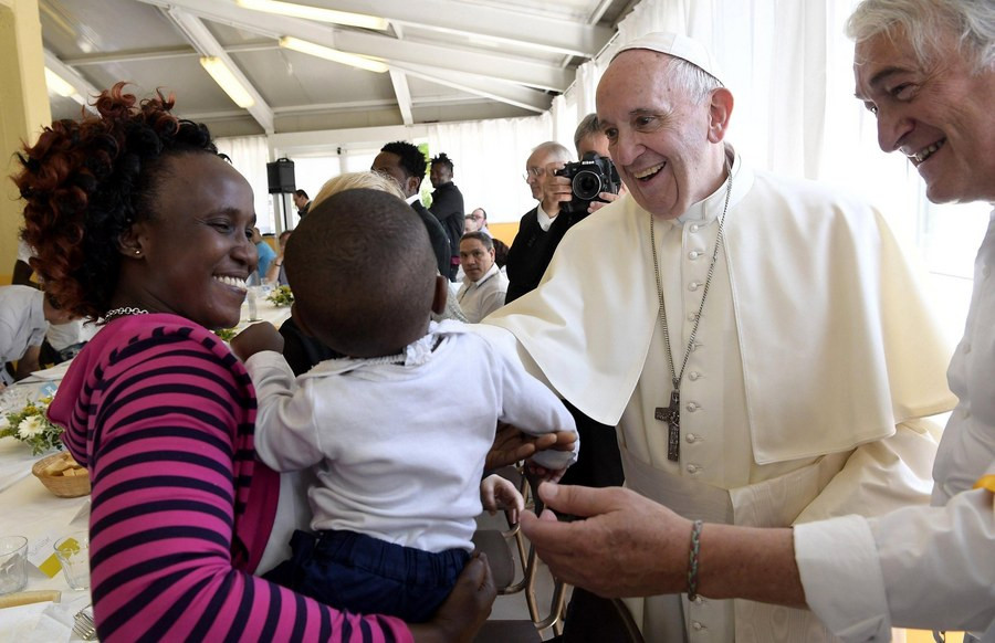 Πάπας Φραγκίσκος: Απόδοση υπηκοότητας σε όλα τα παιδιά των μεταναστών με την γέννησή τους