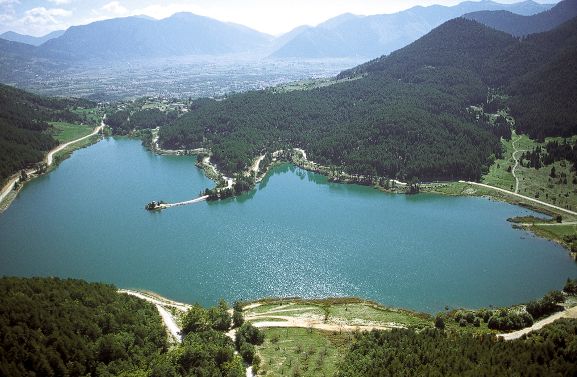Ελβετική ομορφιά στη λίμνη Δόξα [ΦΩΤΟ+BINTEO]