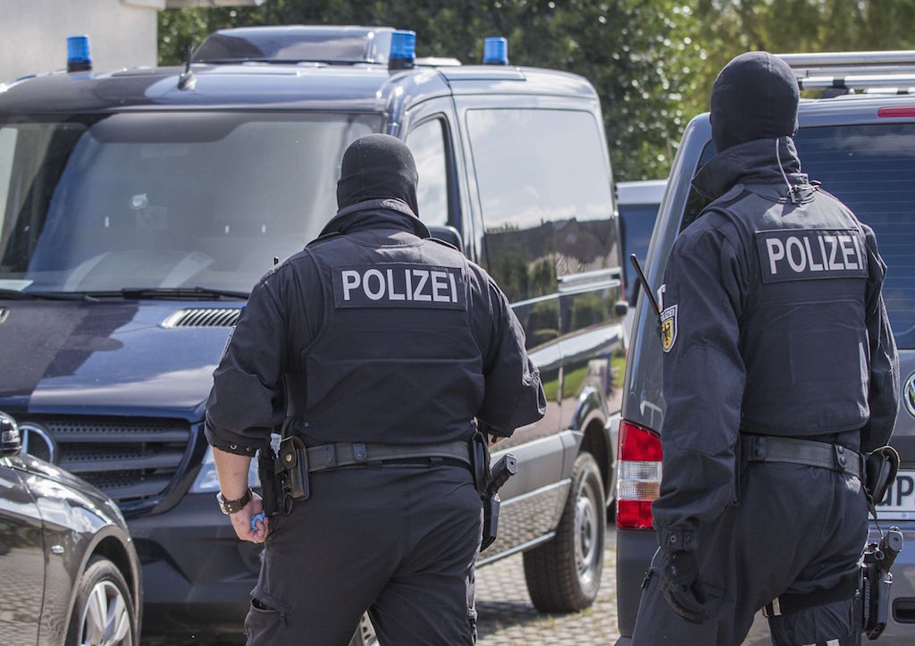 Γερμανία: Σχεδιάζαν δολοφονίες αριστερών πολιτικών για το προσφυγικό