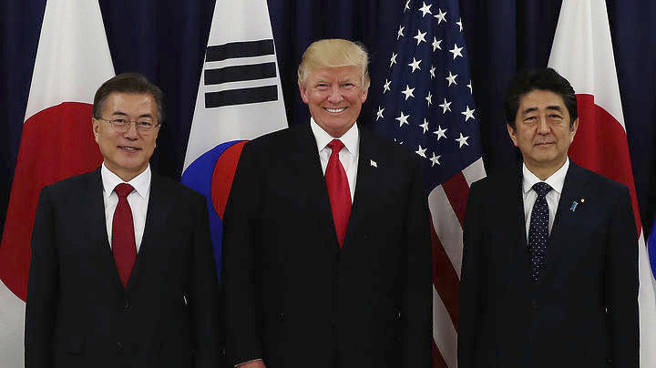 Ιαπωνία, ΗΠΑ και Ν. Κορέα αυξάνουν την πίεση προς τη Β. Κορέα