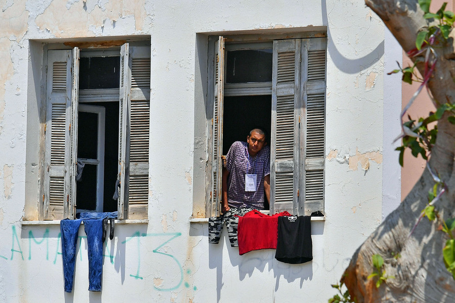 Λάρισα: Εγκατάσταση 420 προσφύγων σε 70 διαμερίσματα μέσω σύμβασης δήμου – ΟΗΕ