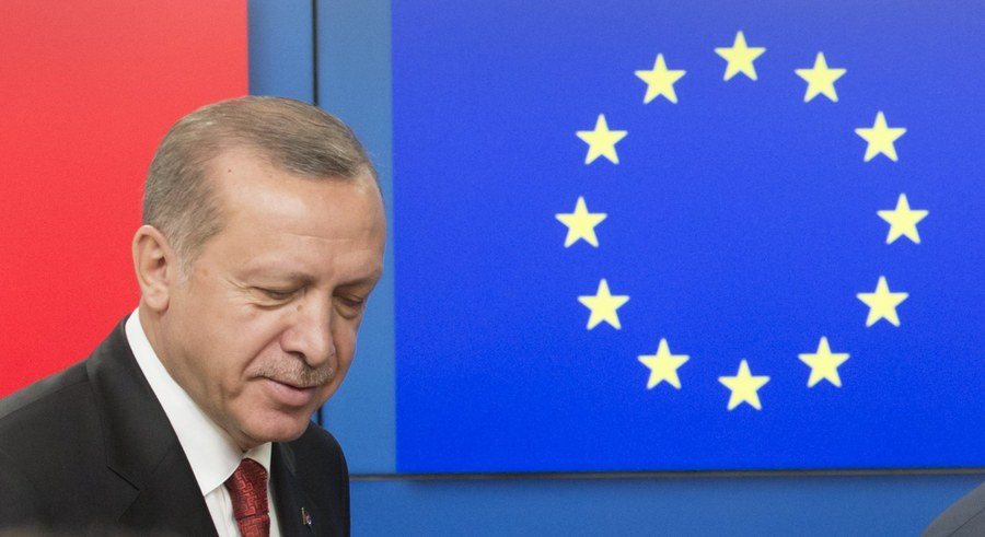DW: Τέλος των ενταξιακών διαπραγματεύσεων με την Τουρκία;