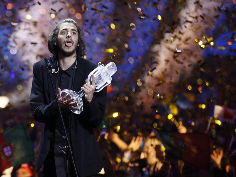 Πορτογάλος νικητής Eurovision:  «Αποσύρομαι. Παραδίδω το σώμα μου στην επιστήμη» [ΒΙΝΤΕΟ]