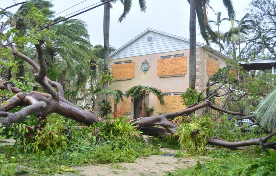 Τυφώνας Ίρμα: Στα $300 δισ. το κόστος των καταστροφών