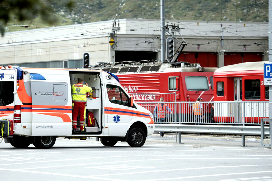 Δεκάδες τραυματίες από τη σύγκρουση τρένων στην Ελβετία