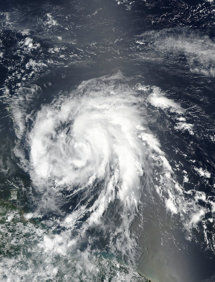 Ο κυκλώνας Μαρία ενισχύθηκε στην κατηγορία 3 και απειλεί τα νησιά της Καραϊβικής