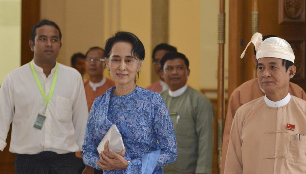 Δεσμεύεται για την επιστροφή των Ροχίνγκια η ηγέτιδα της Μιανμάρ