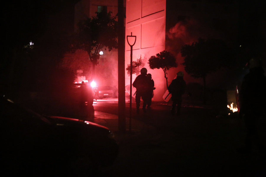 Στον εισαγγελέα Θεσσαλονίκης ο συλληφθείς για τα επεισόδια στην πορεία για τον Παύλο Φύσσα