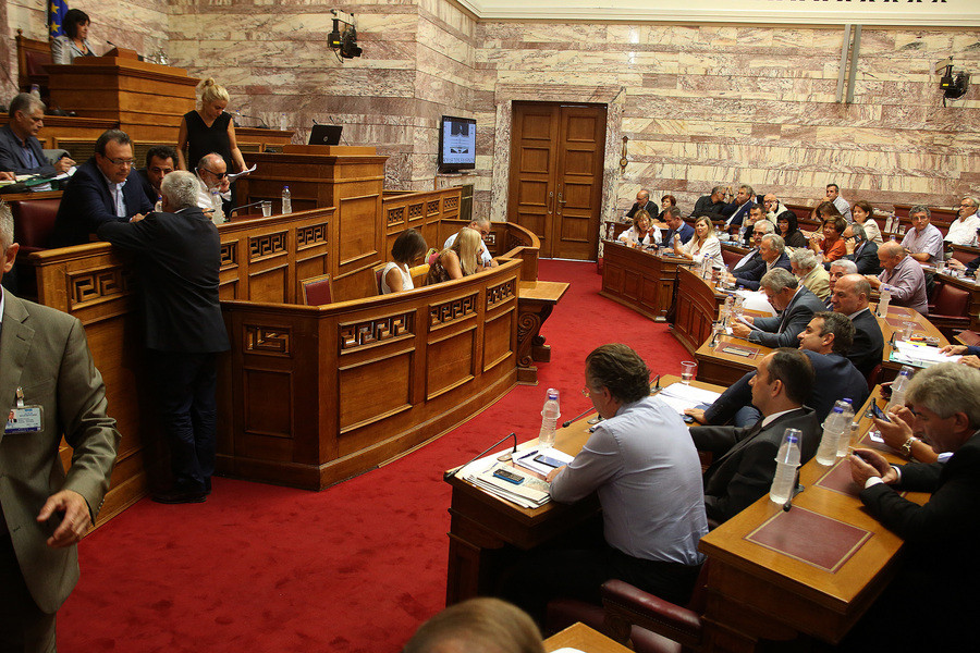Παραίτηση Κουρουμπλή ζήτησε ο Μητσοτάκης – «Άμεση η κινητοποίηση, δεν σας φοβάμαι», αντέτεινε ο υπουργός