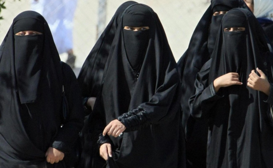 Για πρώτη φορά γυναίκες στο γήπεδο στη Σαουδική Αραβία