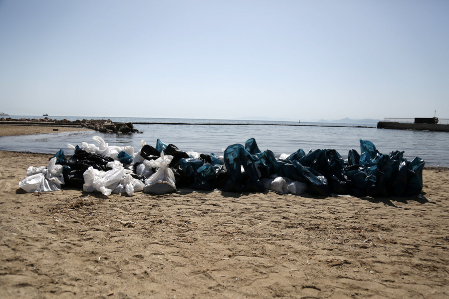 Δήμος Σαρωνικού: Καθαρές από πετρέλαιο και ορυκτέλαια οι παραλίες