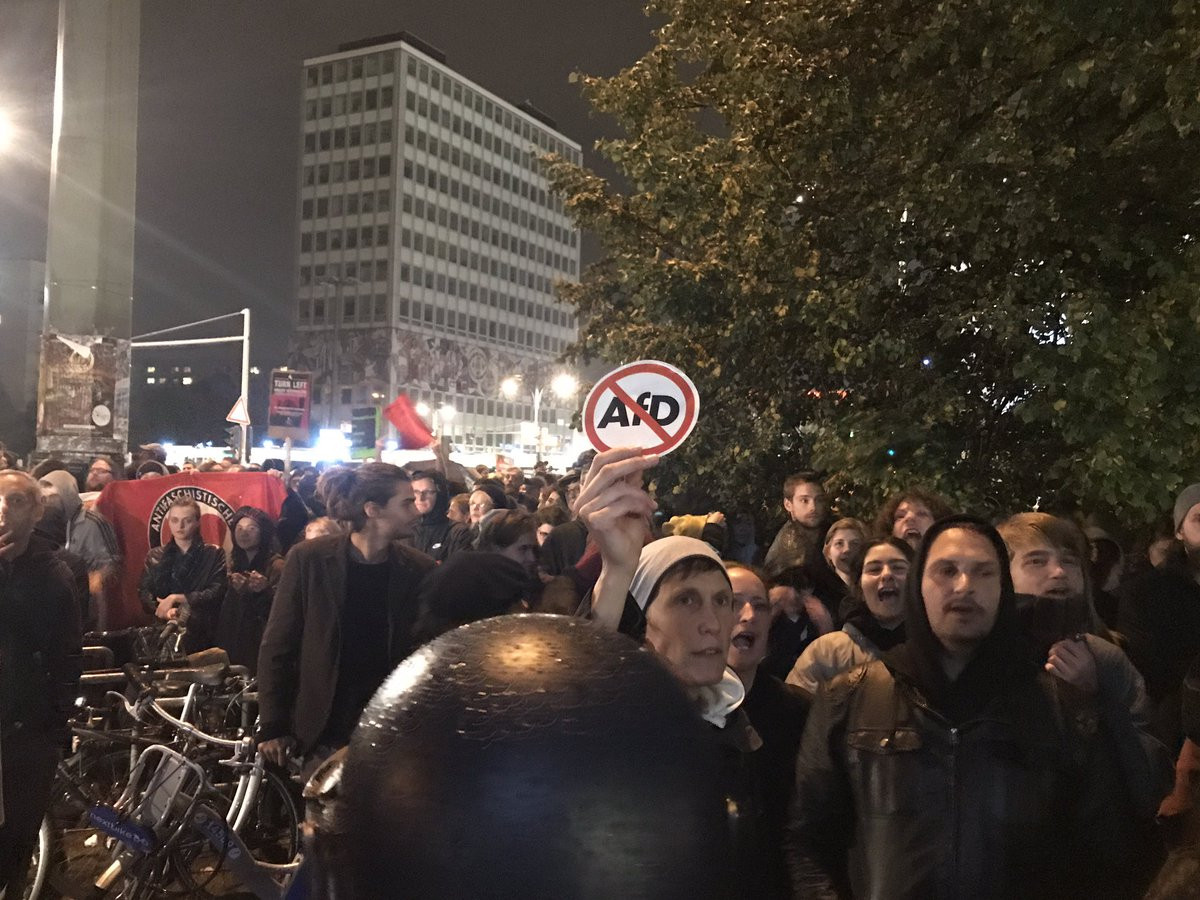 Αντιφασιστική διαδήλωση στο Βερολίνο [Βίντεο]