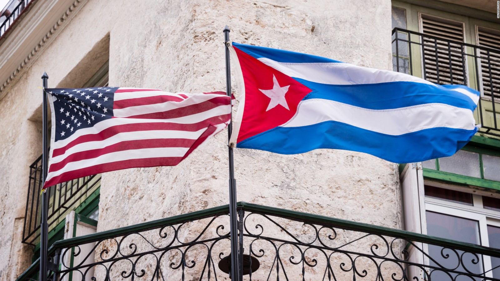 Οι ΗΠΑ απομακρύνουν το 60% του προσωπικού της πρεσβείας τους στην Κούβα