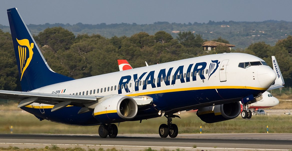 Ερώτηση Κούλογλου σε Κομισιόν: Για πόσο θα επιτρέπετε στη Ryanair να καταπατά τα δικαιώματα εργαζομένων και επιβατών