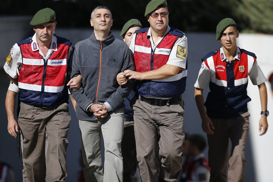 Ισόβια στους στρατιωτικούς που κατηγορήθηκαν για «επιχείρηση δολοφονίας» του Ερντογάν