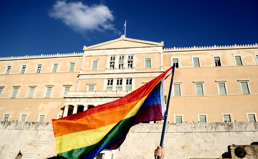 Πολιτική δοκιμασία για την ταυτότητα φύλου στη Βουλή